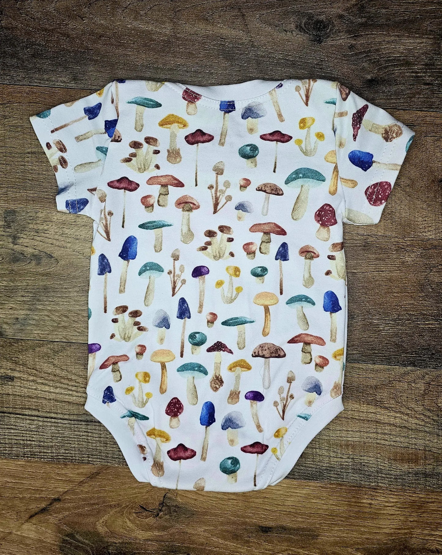 Mushroom bodysuit, infant clothing, infant bodysuit: 9-12 month / Short Sleeve