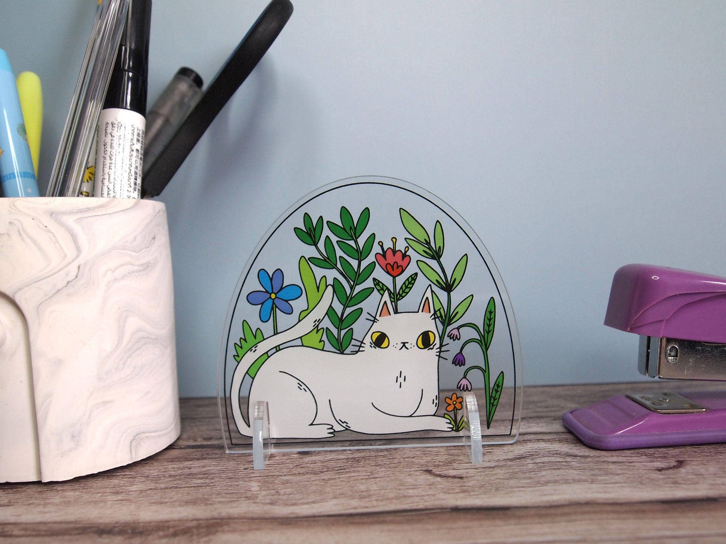 Acrylic Cat Terrarium Desk Ornament Standee