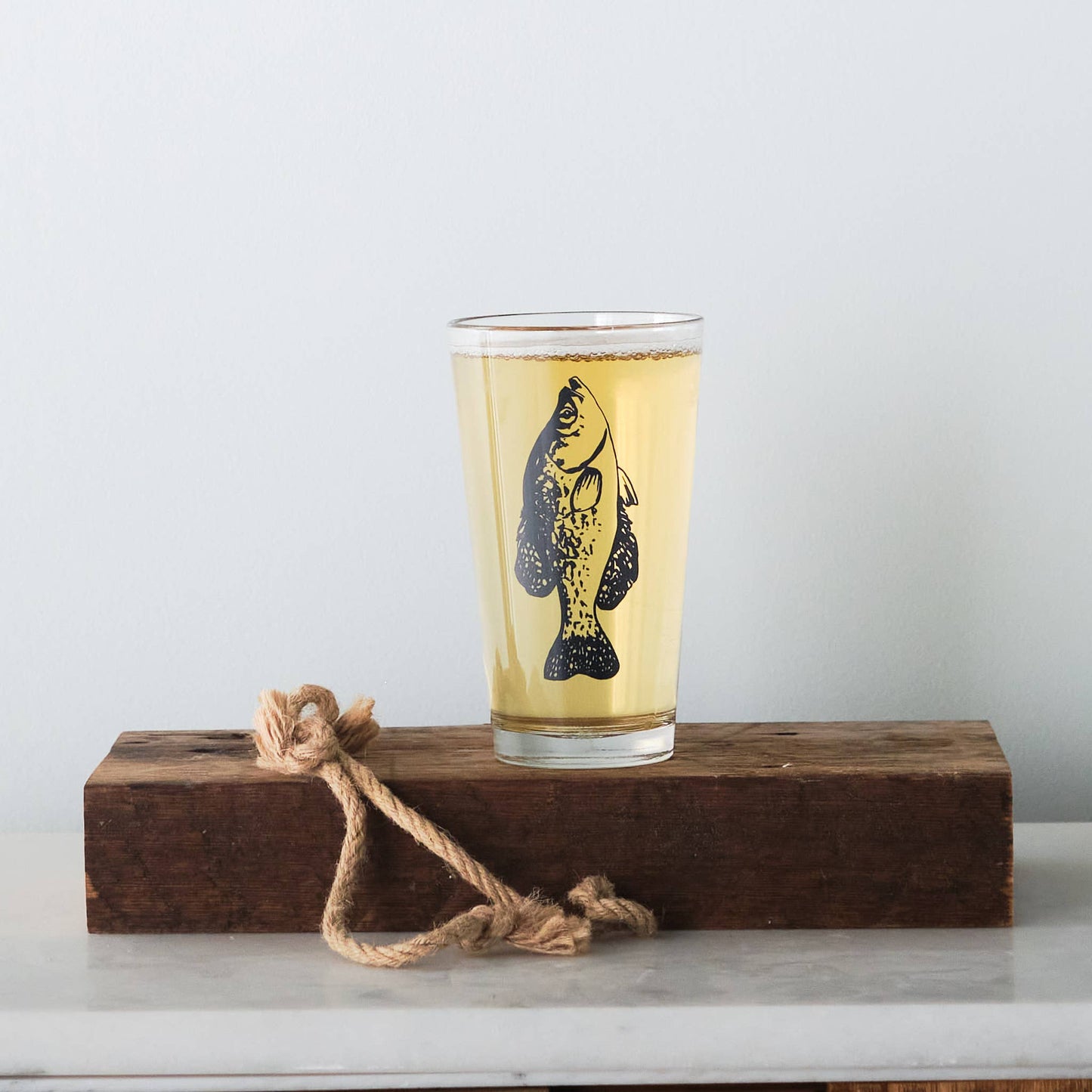 Gone Fishin' Glassware: Trout / Standard Pint