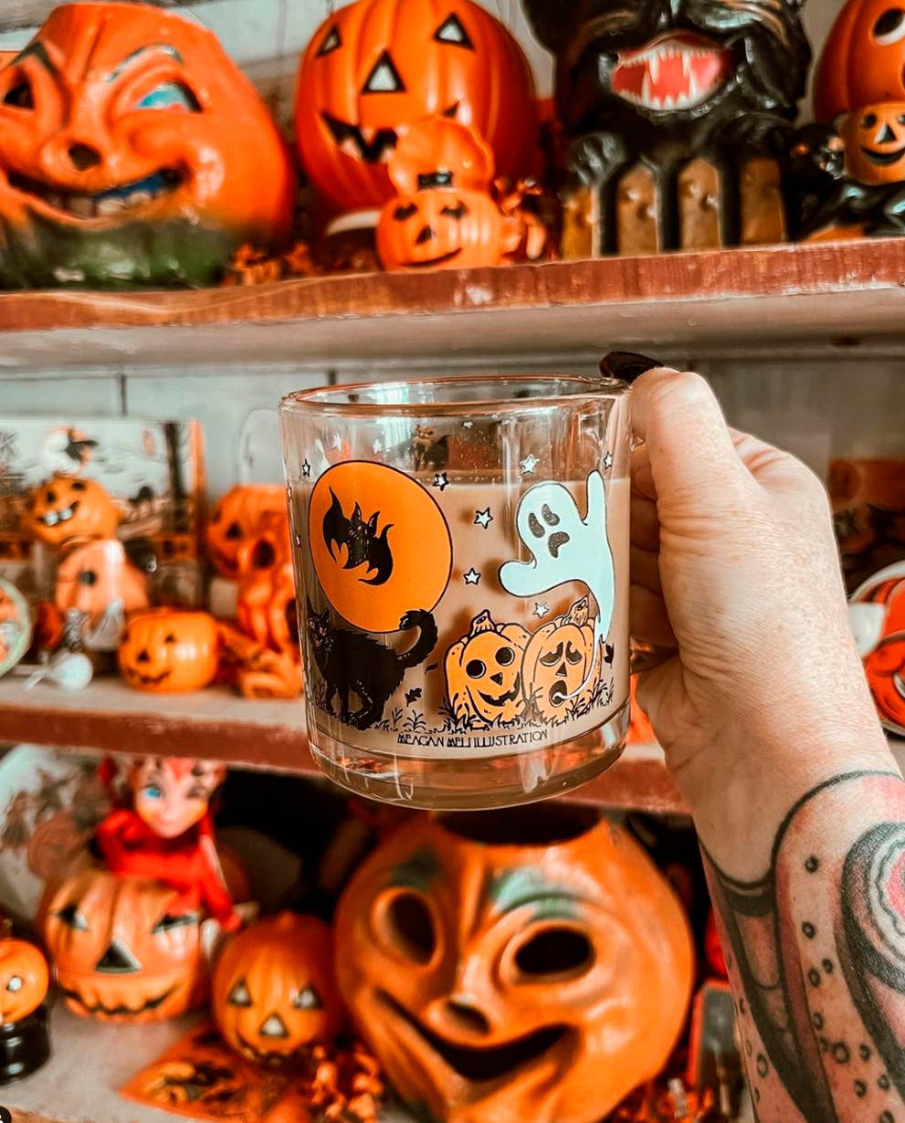 Hallowe'en Spree Vintage Inspired Mug
